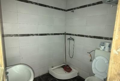 Casă situată Ultracentral având destinația de spatiu comercial cu 3 accese - 8