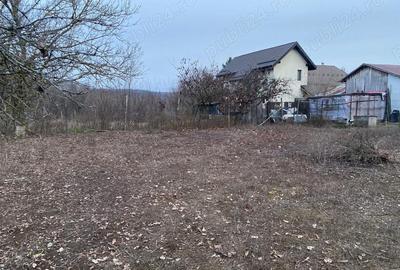 Teren de 1860 mp, în Nisipoasa - 5