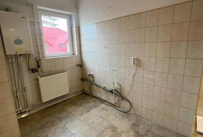 Casă cu 2 camere semidecomandat cu Canalizare în Unirii - 3