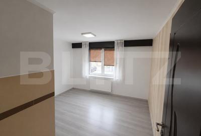 Spațiu comercial, de 100 mp, în Central - 3