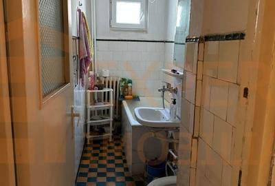 Apartament cu 3 camere semidecomandat, mobilat în Groapa - 6