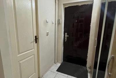 Garsonieră decomandată în Take Ionescu