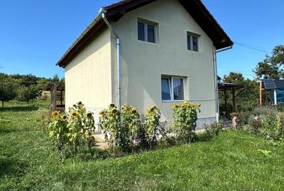 Casa 3 camere - 2 bai - terasa - garaj - 1080 mp - 2