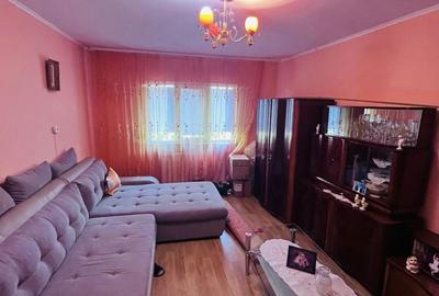 Apartament cu 2 camere decomandat în Gară