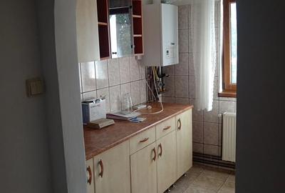 Inchiriez apartament 2 camere