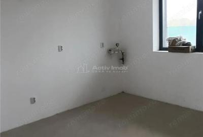 Casă cu 4 camere cu Teren 400 Mp în Buda - 1