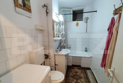 Apartament cu 3 camere decomandat, mobilat în Cugir - 10