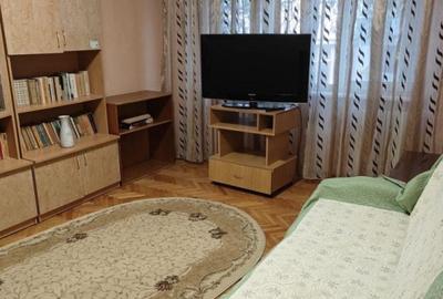 Apartament cu 3 camere decomandat, mobilat în Casa de Cultură - 1