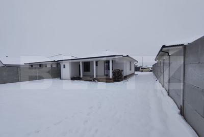 Casa finisata la cheie racordata la toate utilitatile in San - 35