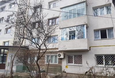 Apartament trei camere, etaj 1, CT, termopan, liber, Casa de Cultura - 17