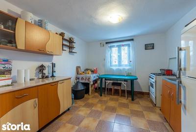 Casă cu 4 camere cu Teren 2450 Mp în Iedera - 7