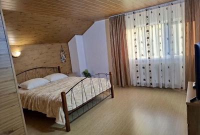 Casă cu 4 camere în Războieni - 3