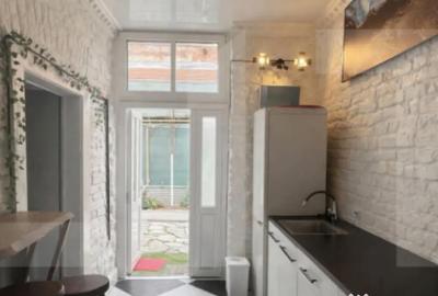 Garsonieră decomandată în Central - 2