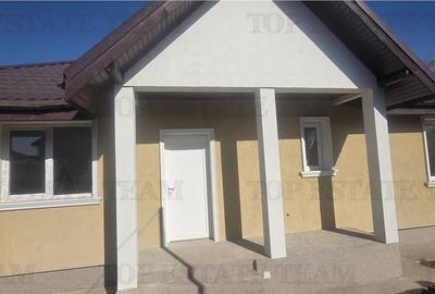 Domnesti - Ghioceilor/ Vila noua 3 camere/ 2 bai /bucatarie/ terasa /loc parcare - 1