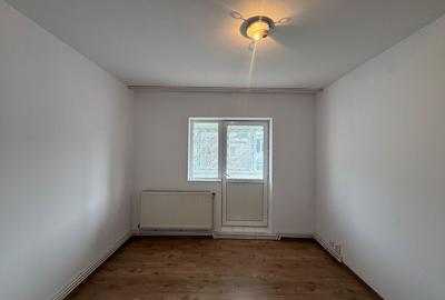 Apartament cu 3 camere decomandat în Crângași - 6