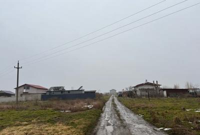 Teren Construcții intravilan de 305 mp, în Sud - 2