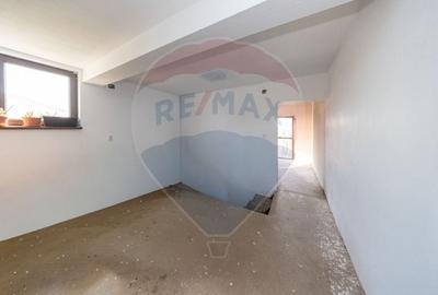 Casă cu 5 camere cu Teren 505 Mp în Hălchiu - 26