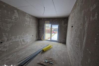 Casă cu 4 camere cu Teren 600 Mp în Unirea - 9