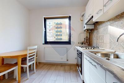 Apartament cu 2 camere decomandat, mobilat în Tractorul - 18