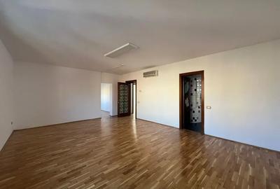 Investitie Casa De Vanzare 11 Camere Militari Metrou-Pacii Curte 600 m - 9