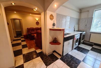 Apartament cu 3 camere semidecomandat în Craiovei - 3