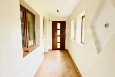 Casă cu 3 camere cu Teren 1900 Mp în Central - 6