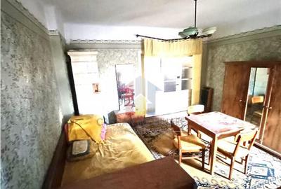 Casă cu 4 camere cu Teren 252 Mp în Central - 2