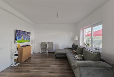 Duplex cu perete dublu- 4 camere - 2 bai - apa curenta - canalizare - pod - 5