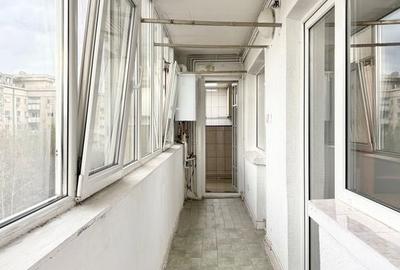 APARTAMENT CU 4 CAMERE AFLAT PE BD DECEBAL APROAPE DE PTA ALBA IULIA - BD UNIRII - 17