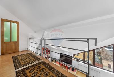 Apartament cu 3 camere decomandat, mobilat în Pârneava - 5
