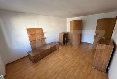 Apartament 4 camere, etaj 2, zona Sensul Vechi - 2