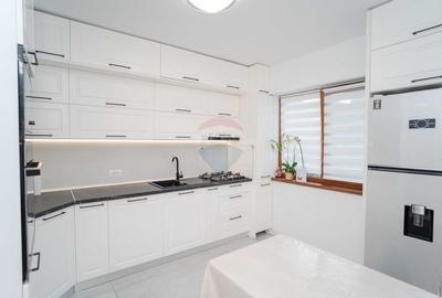 Apartament cu 3 camere de vanzare  ESQ Village  Valea Lupului - 11