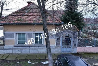 Casă cu 5 camere cu Teren 1464 Mp în Central - 3
