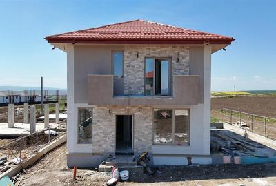 Casă individuală cu 4 camere cu Canalizare în Valea Lupului - 12