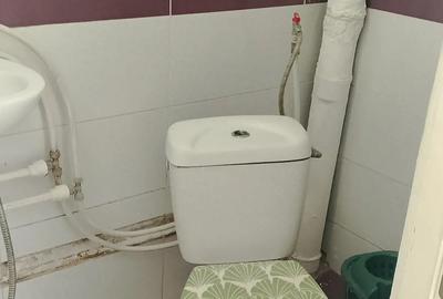 Inchiriez garsoniera - 2