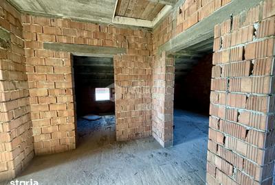 Casă cu 6 camere cu Teren 1900 Mp în Sud - 8