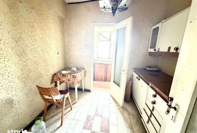 Apartament cu 3 camere decomandat în Mioriței - 4