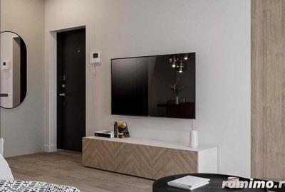 Apartament cu 3 camere semidecomandat în Aradului