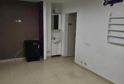 Apartament cu 4 camere decomandat în Apărătorii Patriei