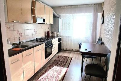 Apartament cu 3 camere decomandat în Central - 1