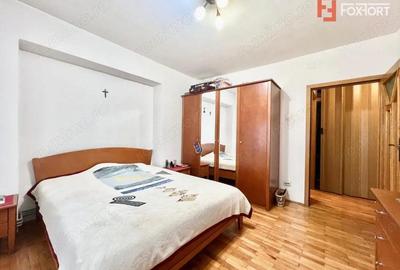 Apartament cu 3 camere decomandat, mobilat în Lunei - 14