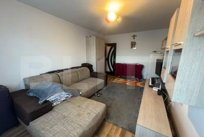 Apartament cu 3 camere decomandat, mobilat în Central