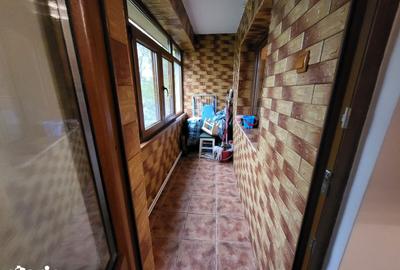 Apartament cu 2 camere decomandat în Micro 38 - 1