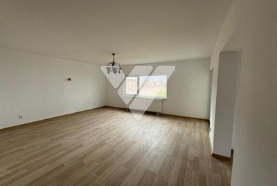 Duplex cu 4 camere cu Canalizare în Vest - 1