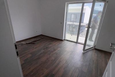 Apartament cu 3 camere decomandat în Central - 3