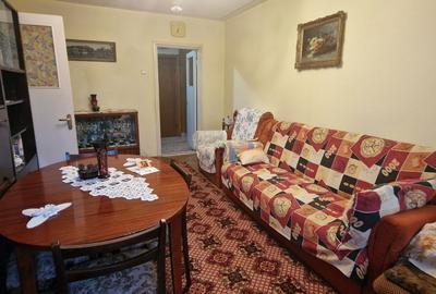 Apartament cu 2 camere circular în City Park Mall - 1