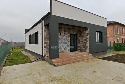 Casă individuală cu 4 camere cu Teren 340 Mp în Gulia - 2