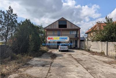 Casă cu 5 camere cu Teren 1000 Mp în 1 Decembrie