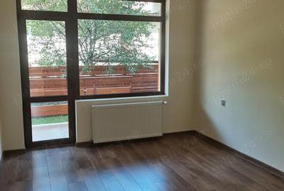 Apartament cu 3 camere decomandat în Bușteni - 2