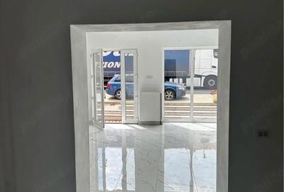 Spațiu comercial, de 60 mp, în Central - 2